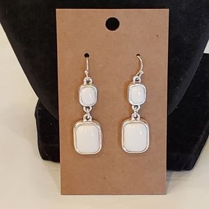 💐6/25 LC Lauren Conrad dangle sliver toned white